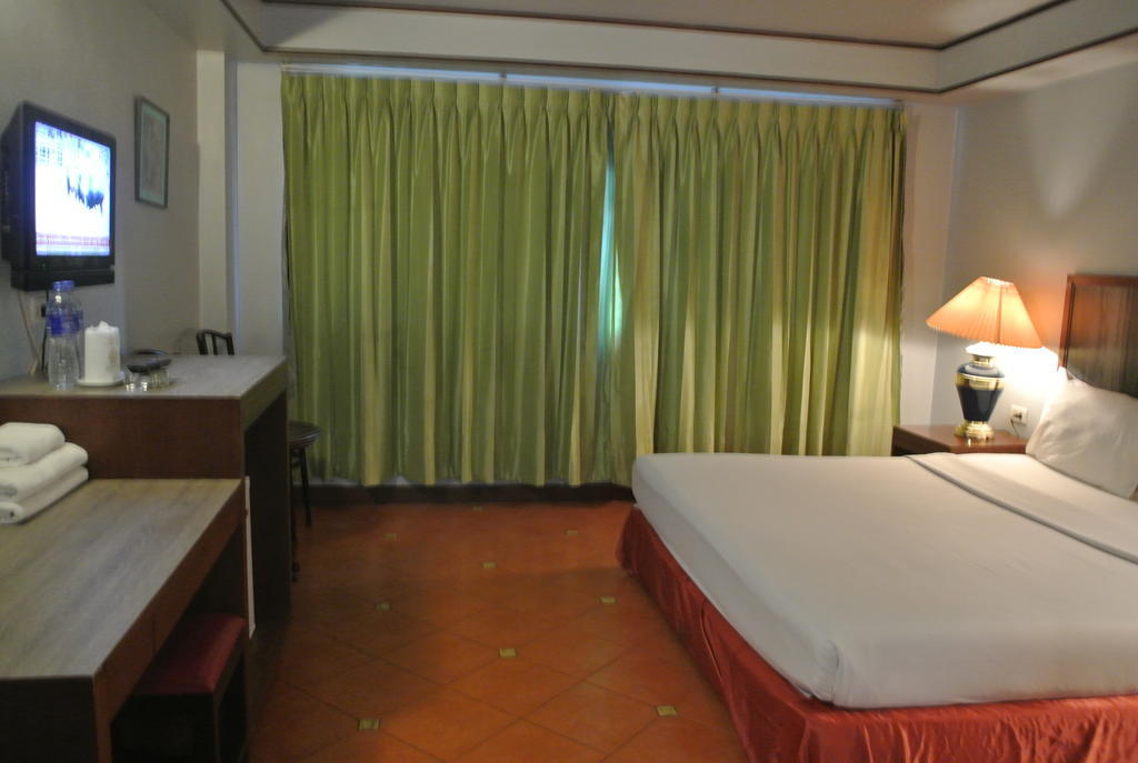 Hejia Grand Hotel Sadao Buitenkant foto